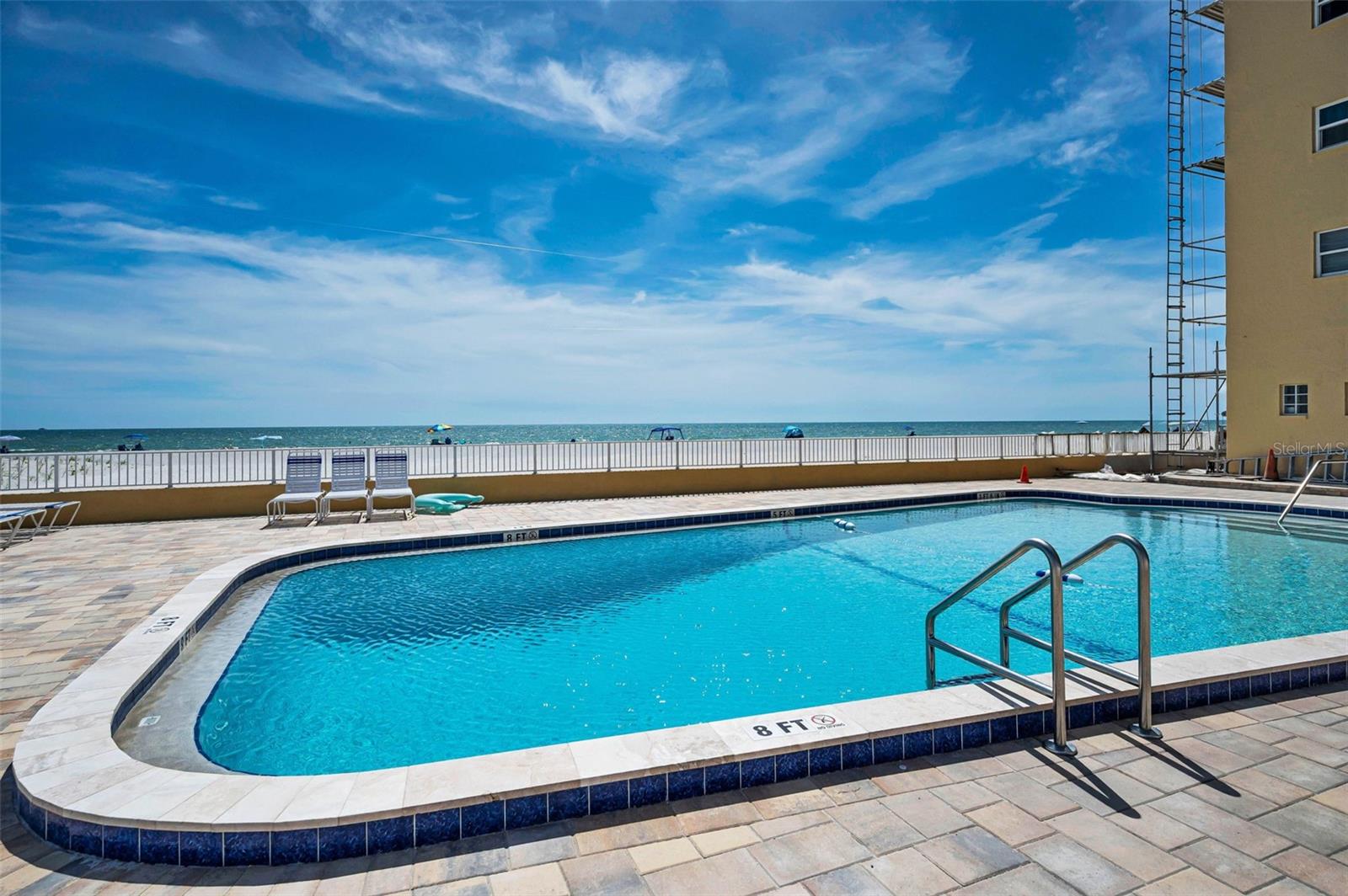 HOLIDAY VILLAS 3 - Residential