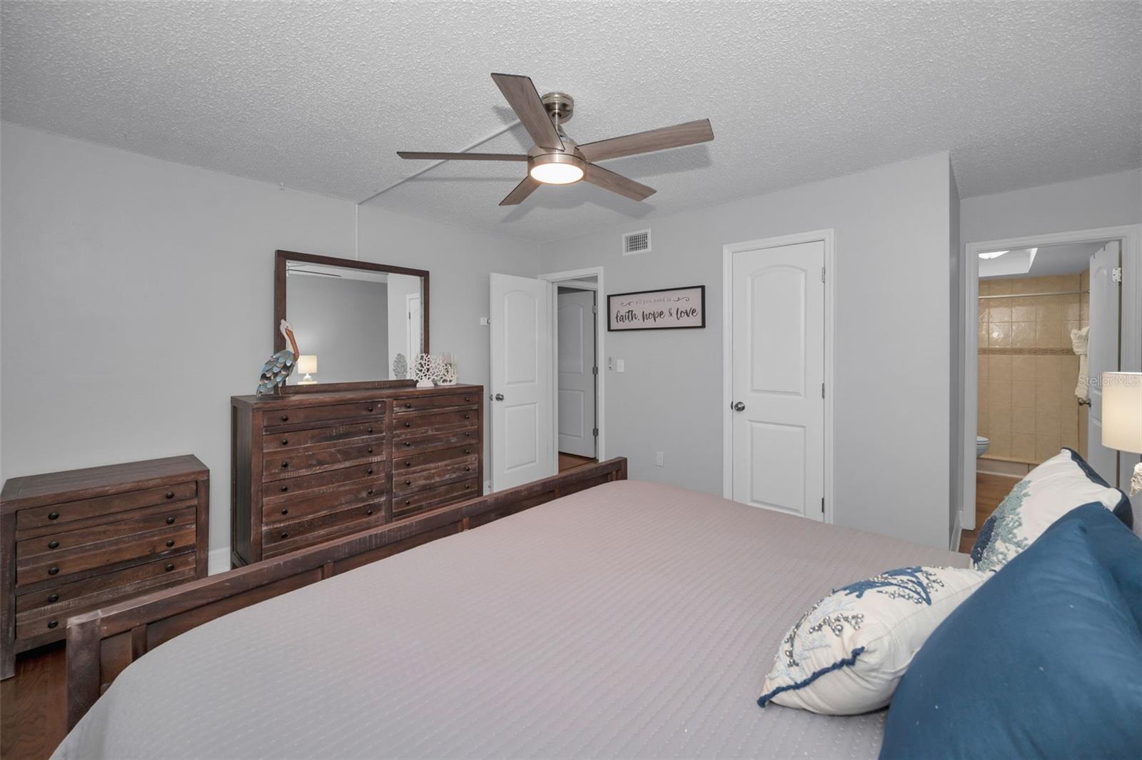 HOLIDAY VILLAS 3 - Residential