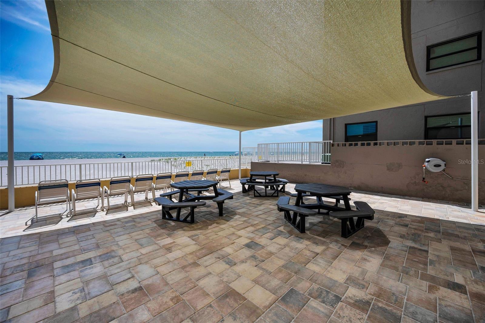 HOLIDAY VILLAS 3 - Residential