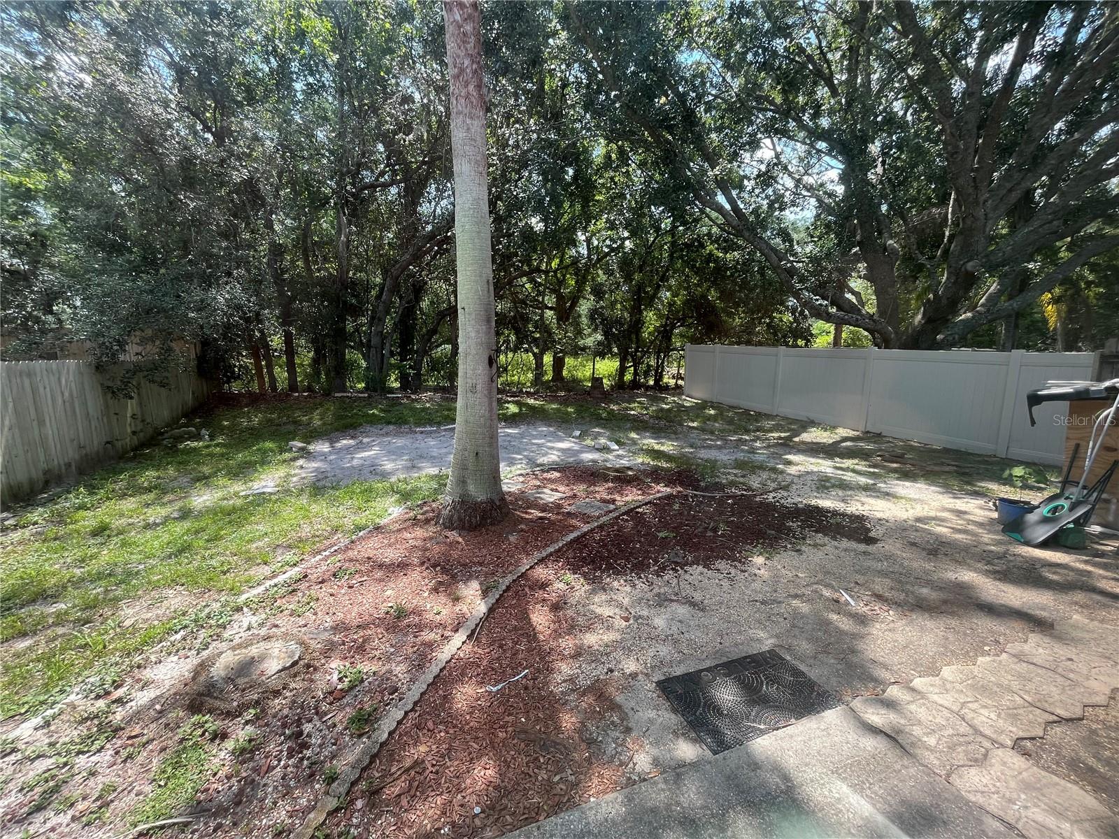 DEAN WOODS RESERVE - Residential Lease