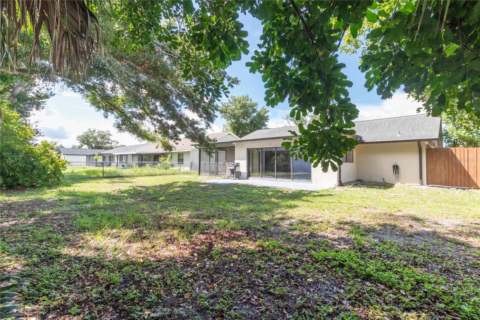 LAKE SARASOTA - Residential