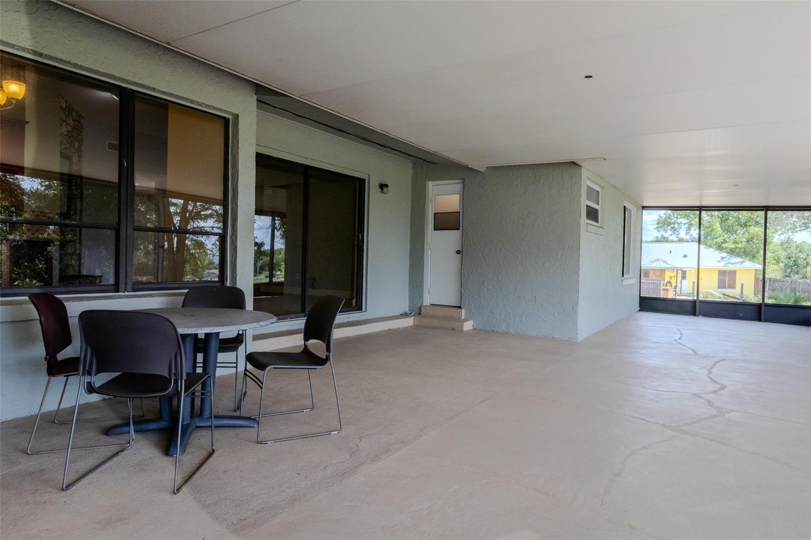 MANDARIN SEC 5 - Residential