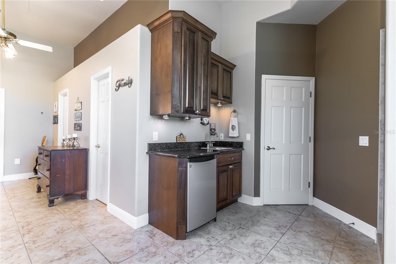 EGRETS COVE - Residential