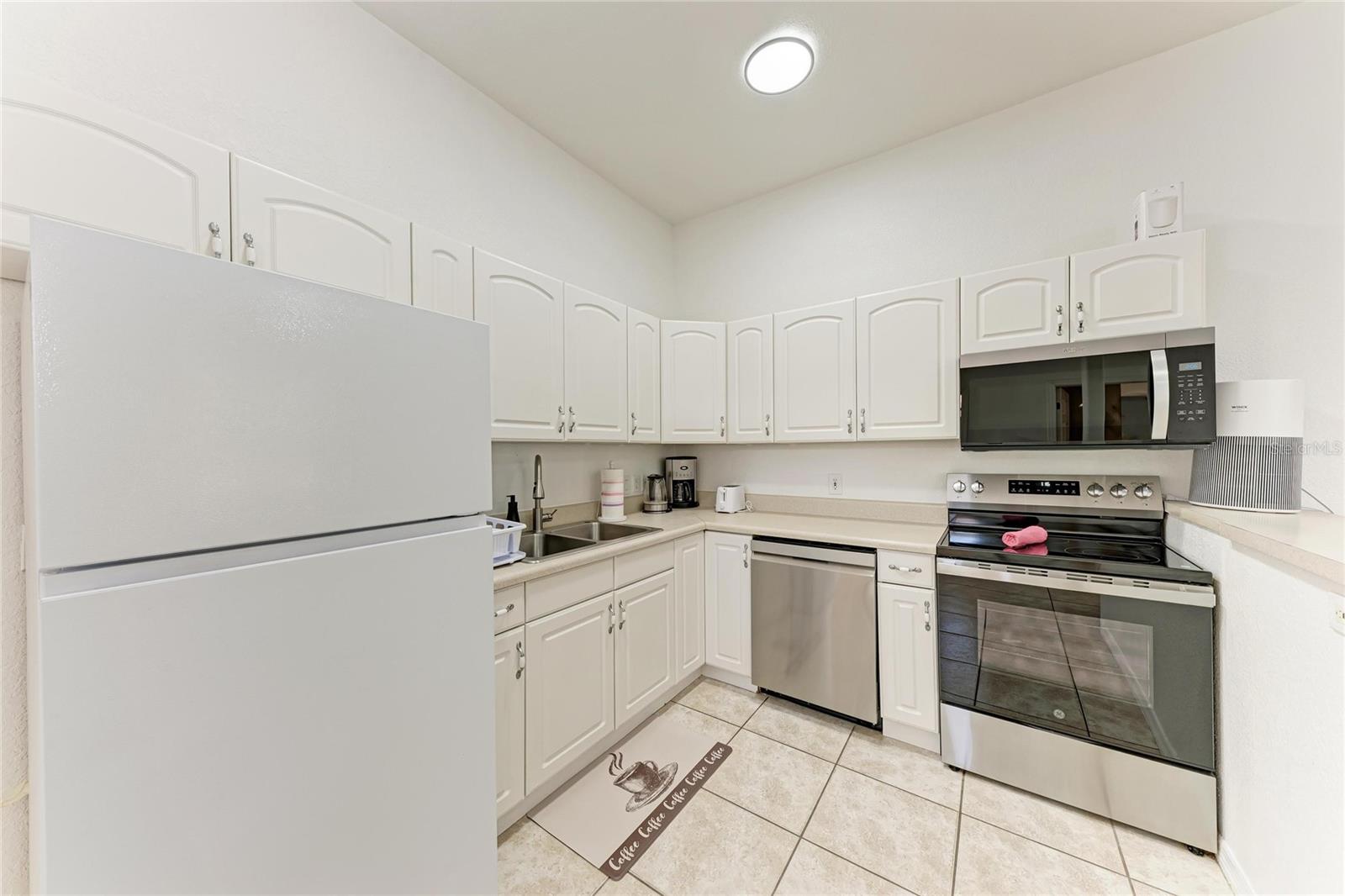 WARM MINERAL SPRINGS UNIT 81 - Residential Income