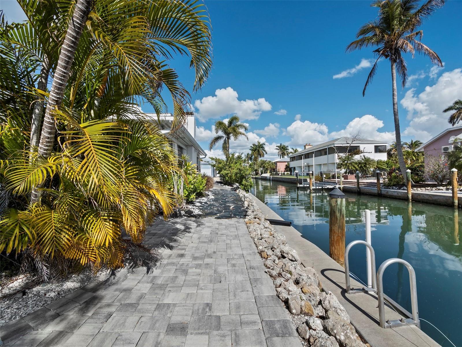 LONGBOAT KEY - Residential