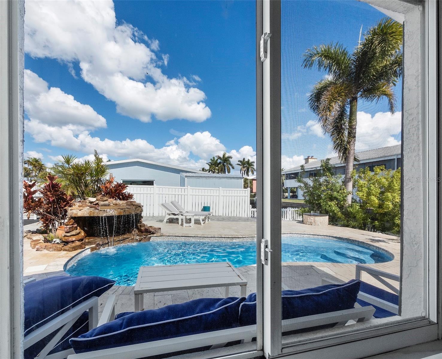 LONGBOAT KEY - Residential