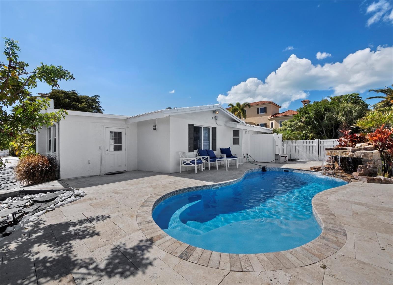 LONGBOAT KEY - Residential