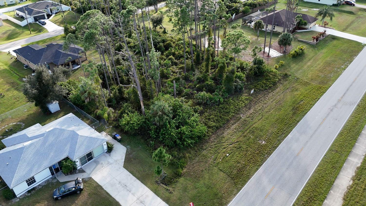 PORT CHARLOTTE SUB 33 - Land