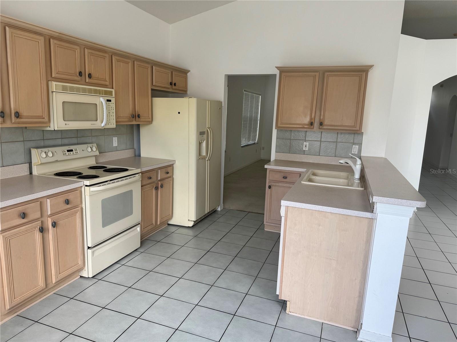 REMINGTON PH 1 TRACT F - Residential Lease