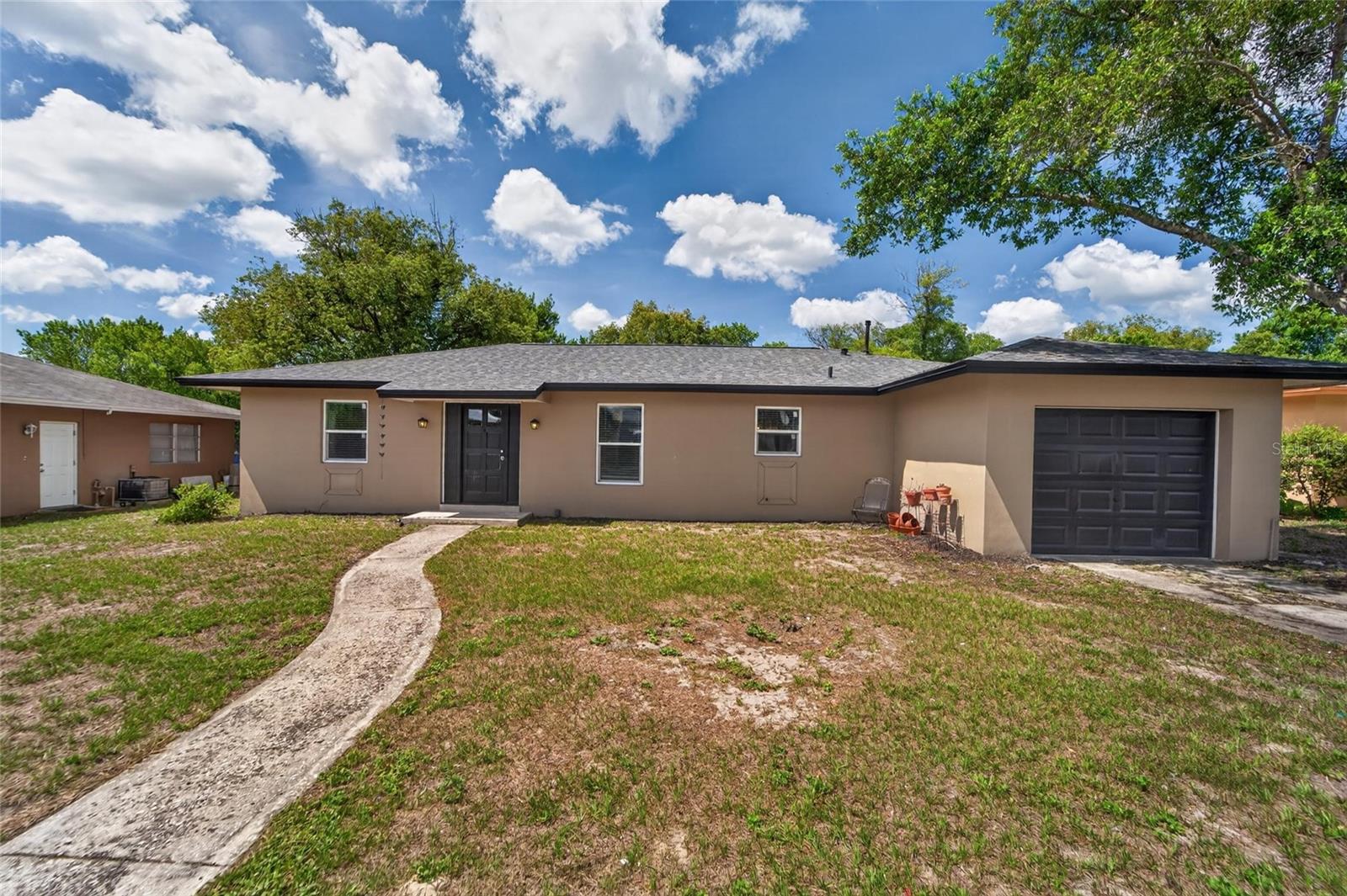 SPRING HILL - Residential