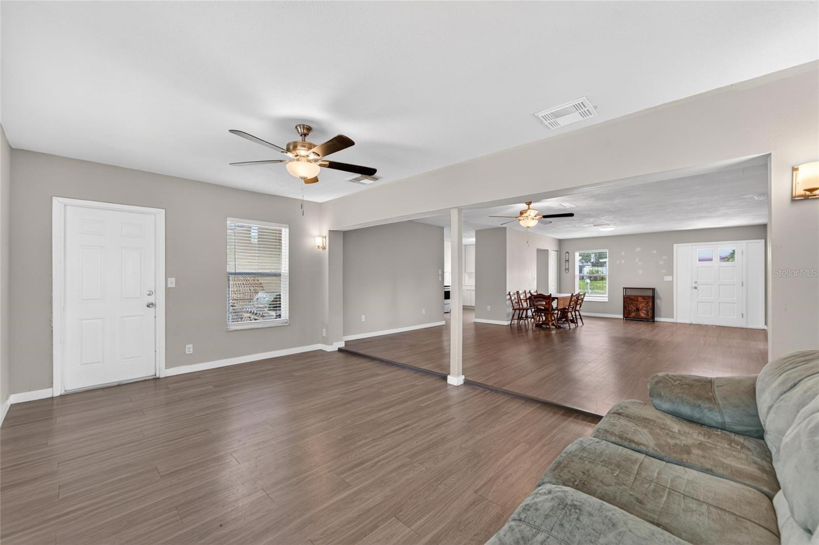 SPRING HILL - Residential