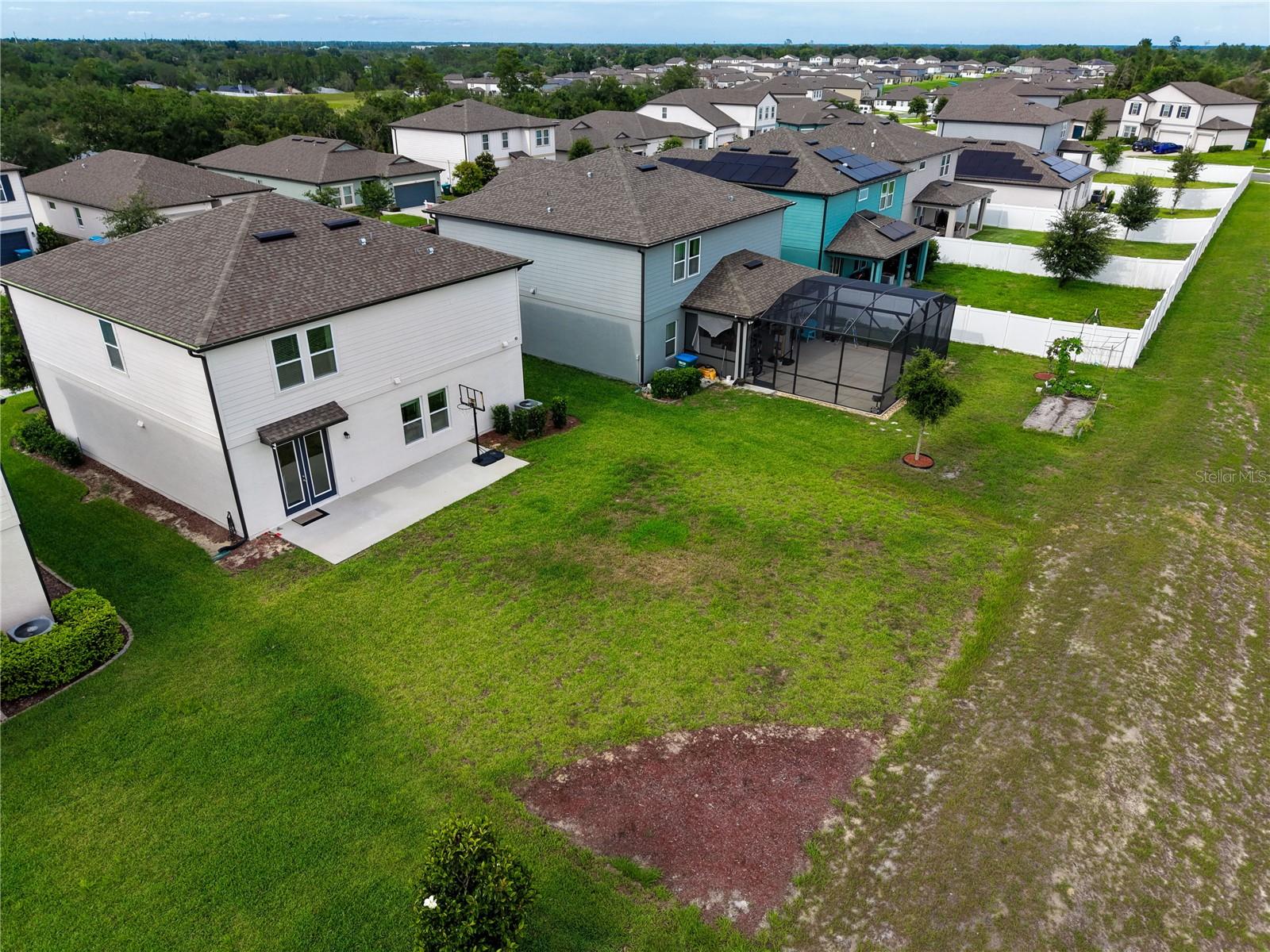 HAMPTON OAKS - Residential