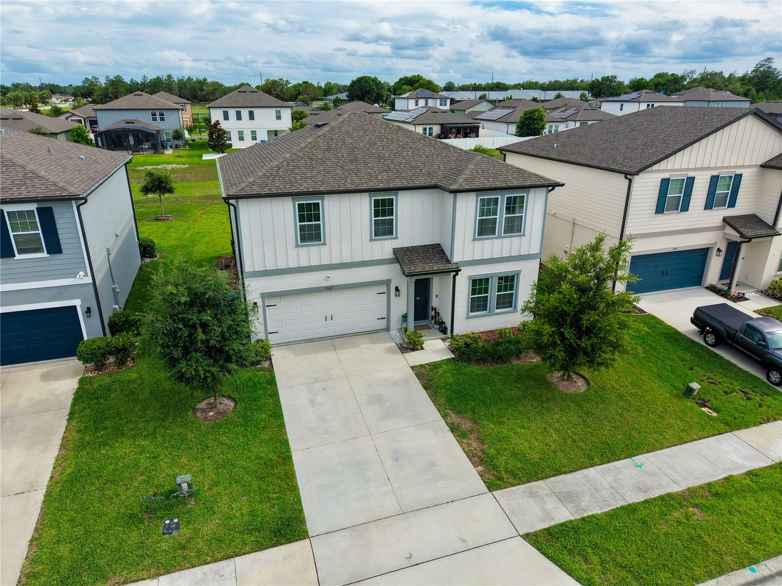 HAMPTON OAKS - Residential