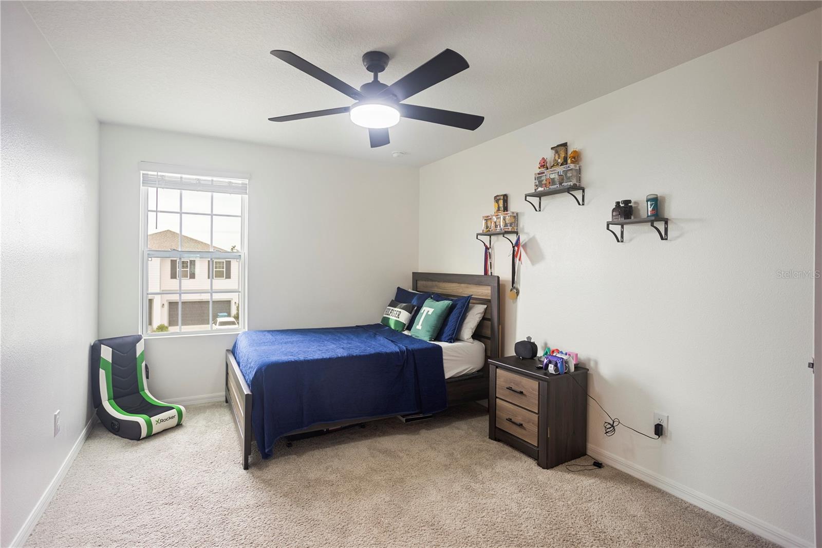 HAMPTON OAKS - Residential