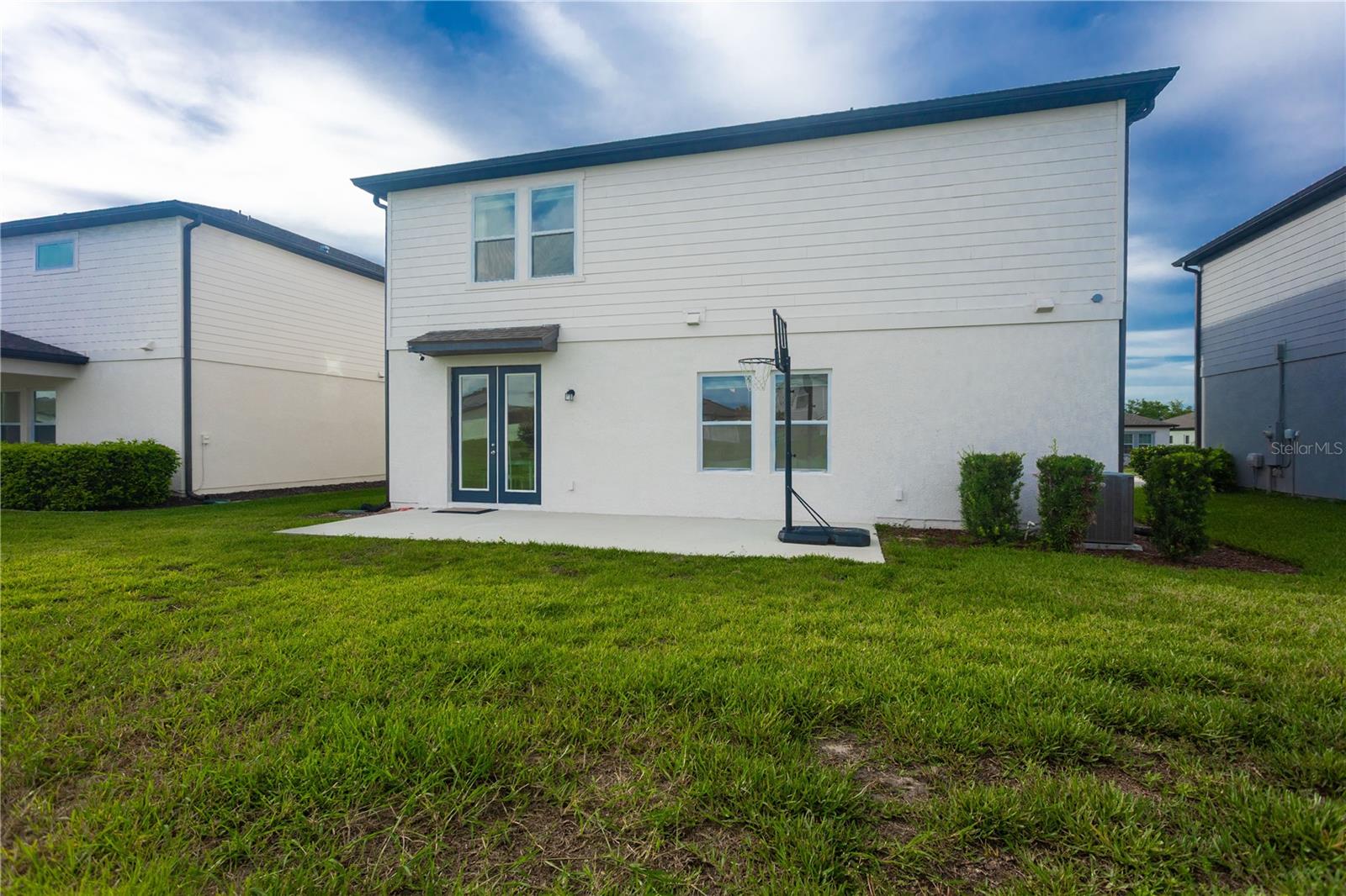 HAMPTON OAKS - Residential
