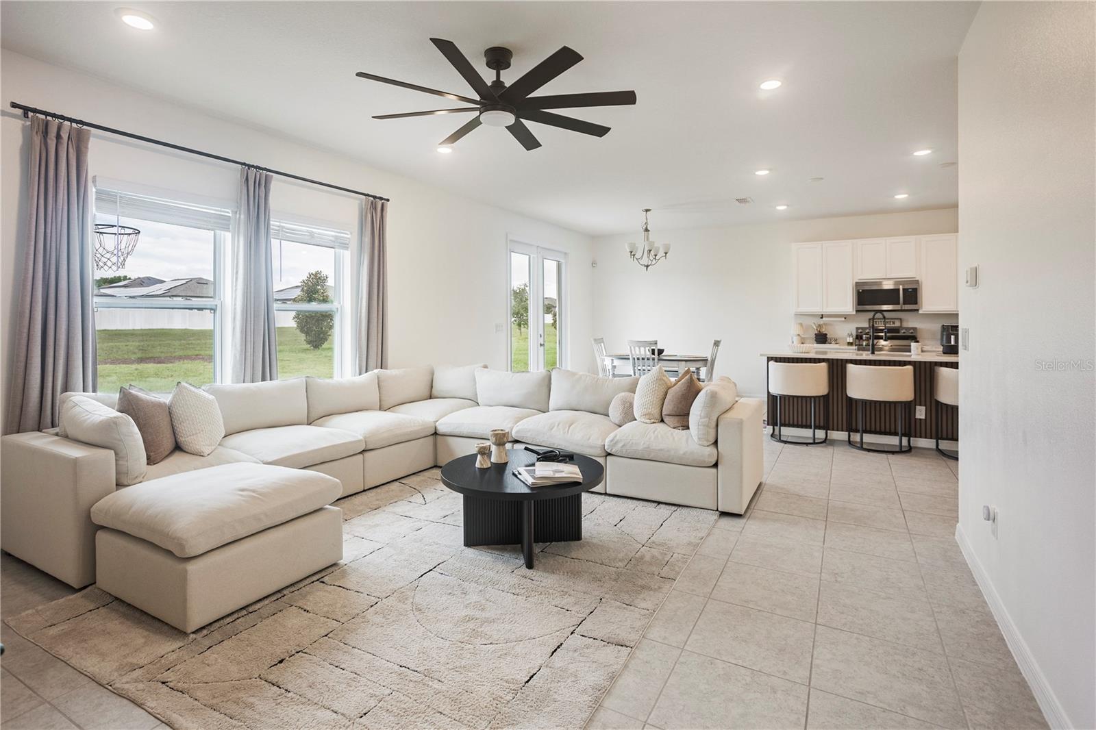 HAMPTON OAKS - Residential