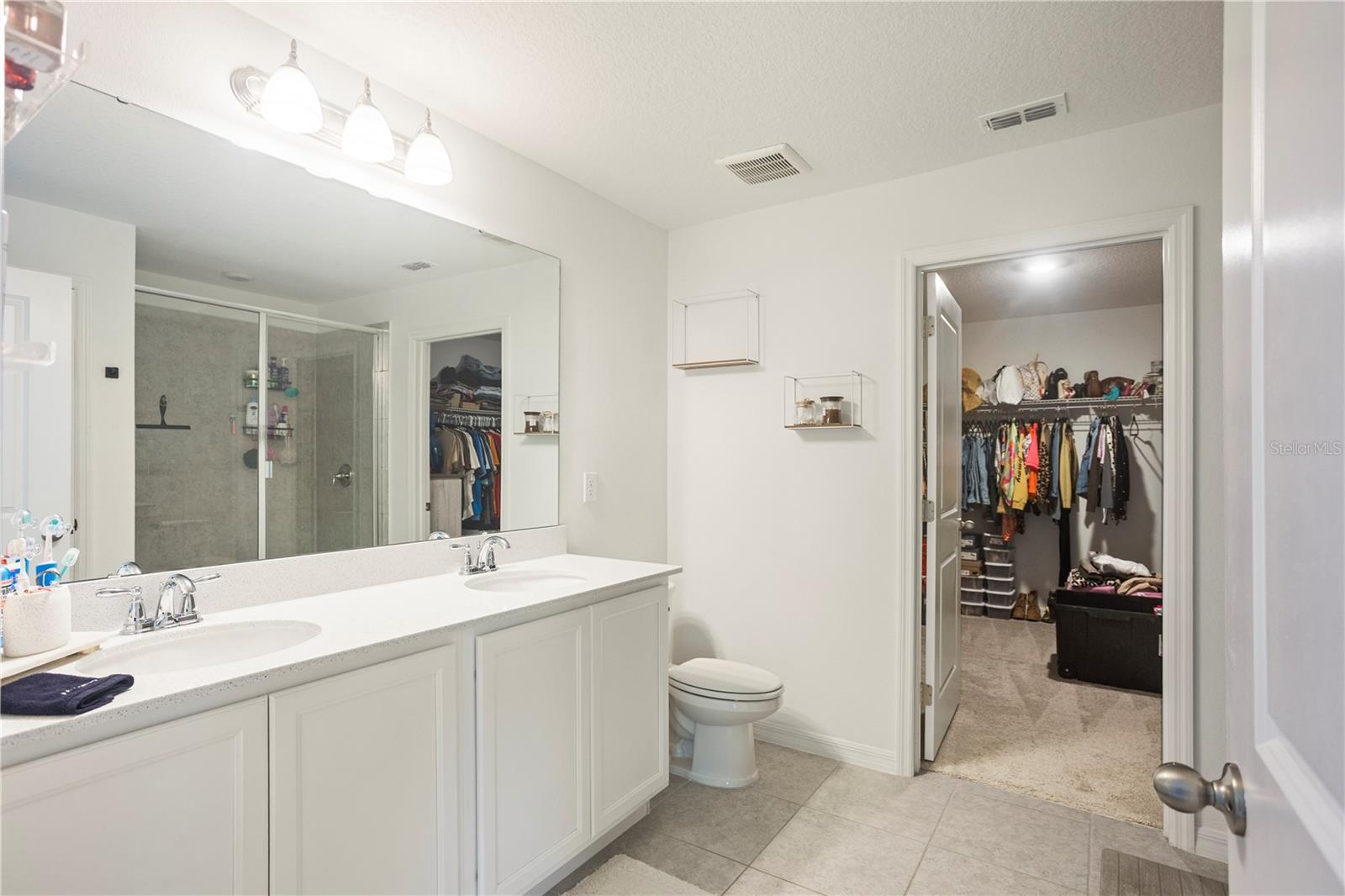 HAMPTON OAKS - Residential