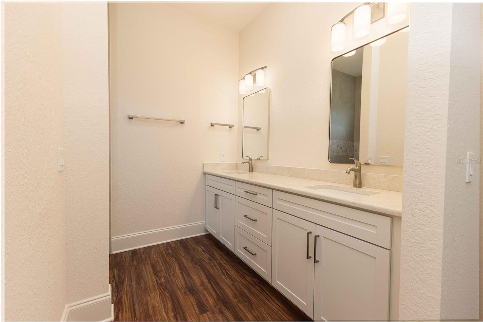 OXFORD LANDINGS - Residential