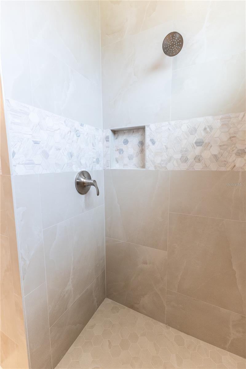 OXFORD LANDINGS - Residential