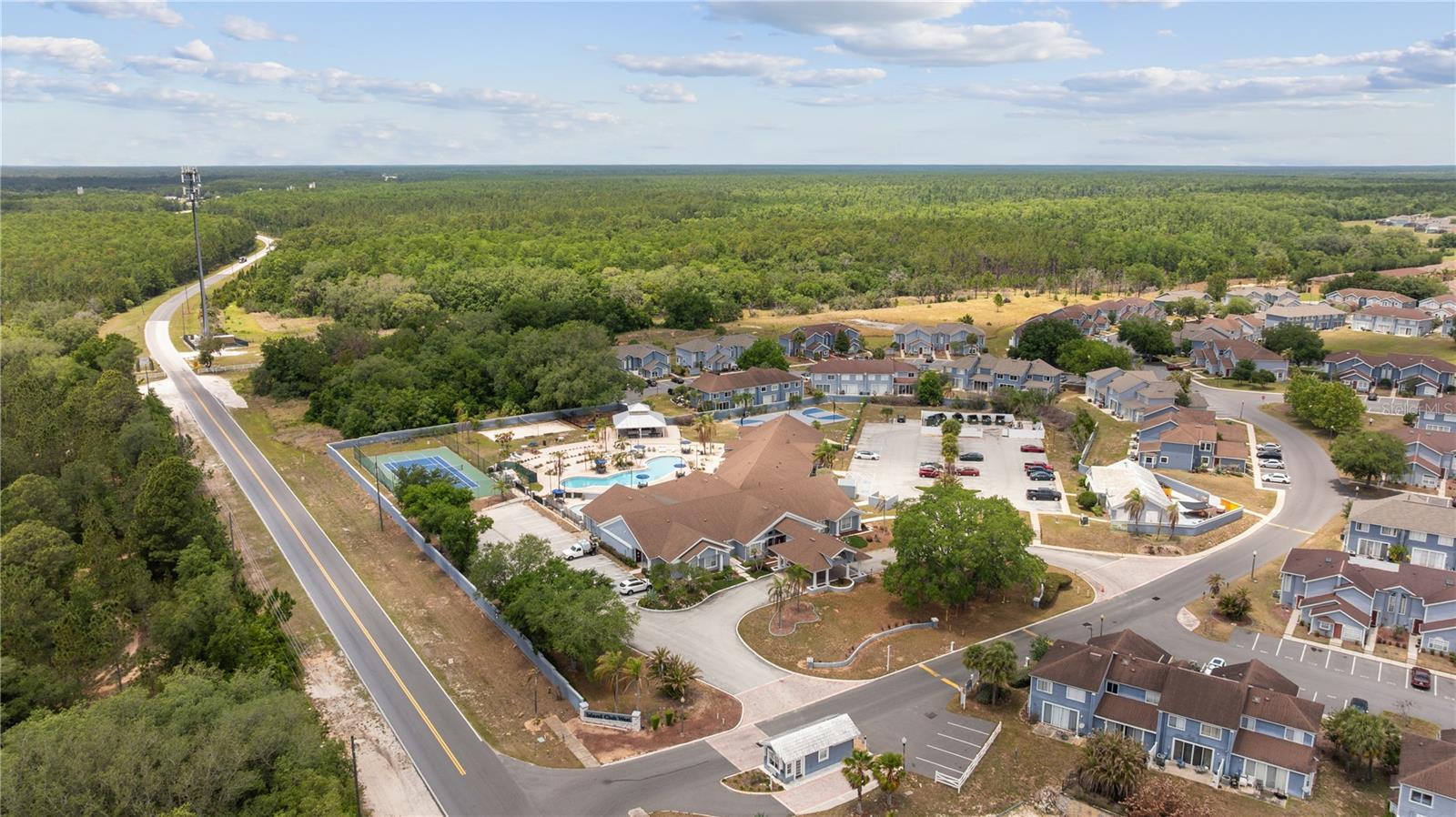 ISLAND CLUB WEST - Residential