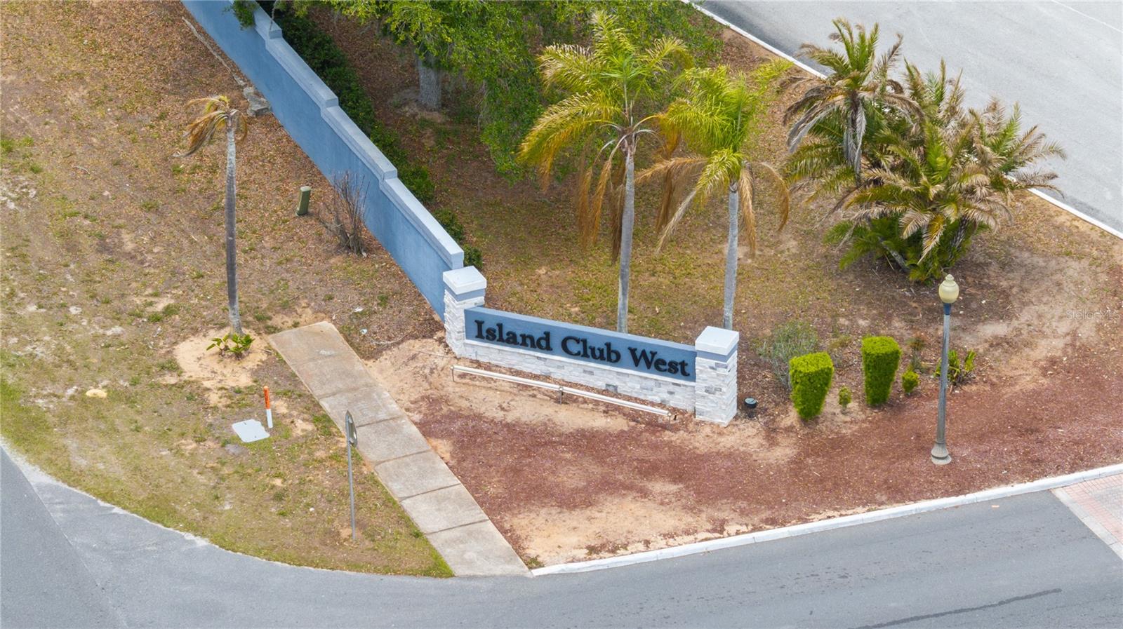 ISLAND CLUB WEST - Residential