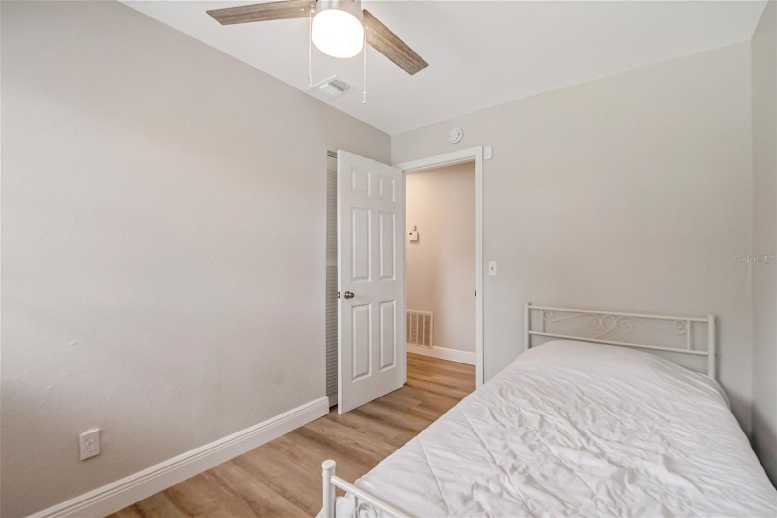 WOODMERE PARK 2ND REP - Residential Lease