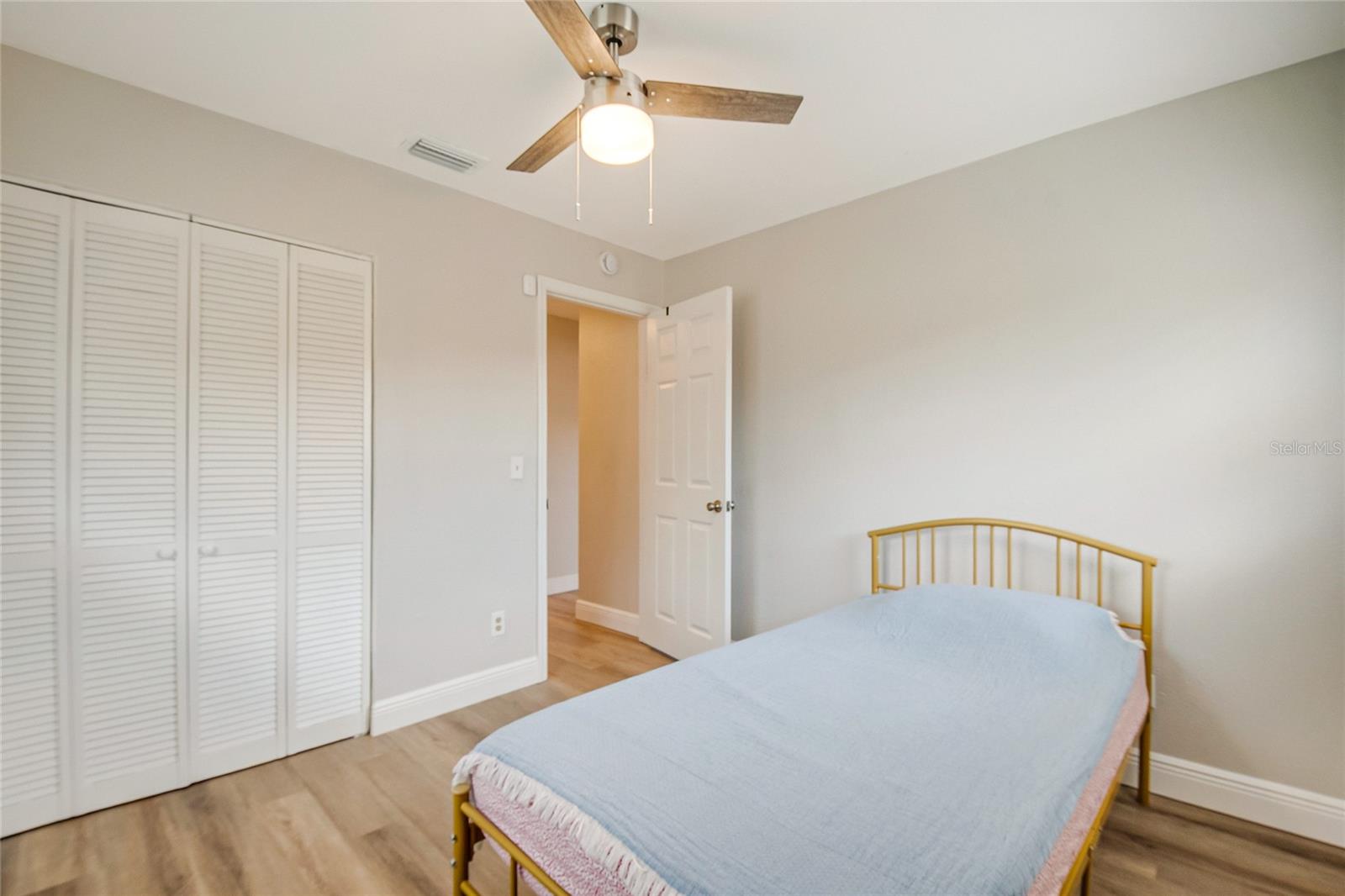 WOODMERE PARK 2ND REP - Residential Lease