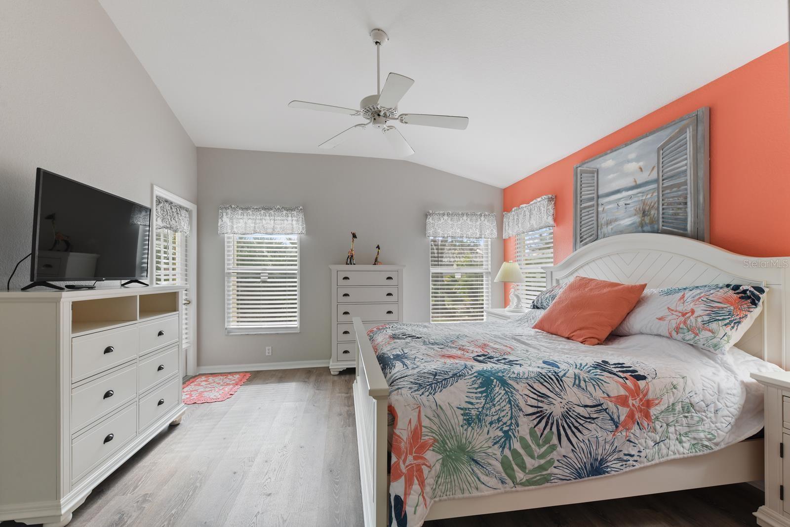 MARINERS PASS CONDO - Residential