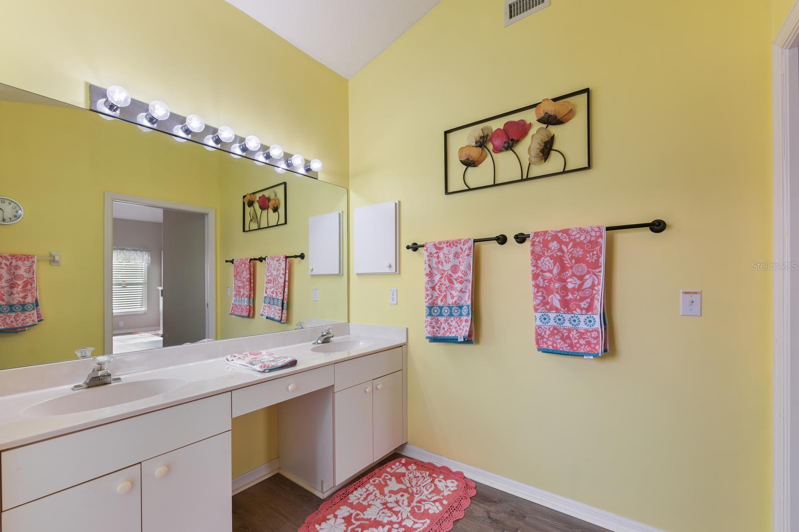 MARINERS PASS CONDO - Residential