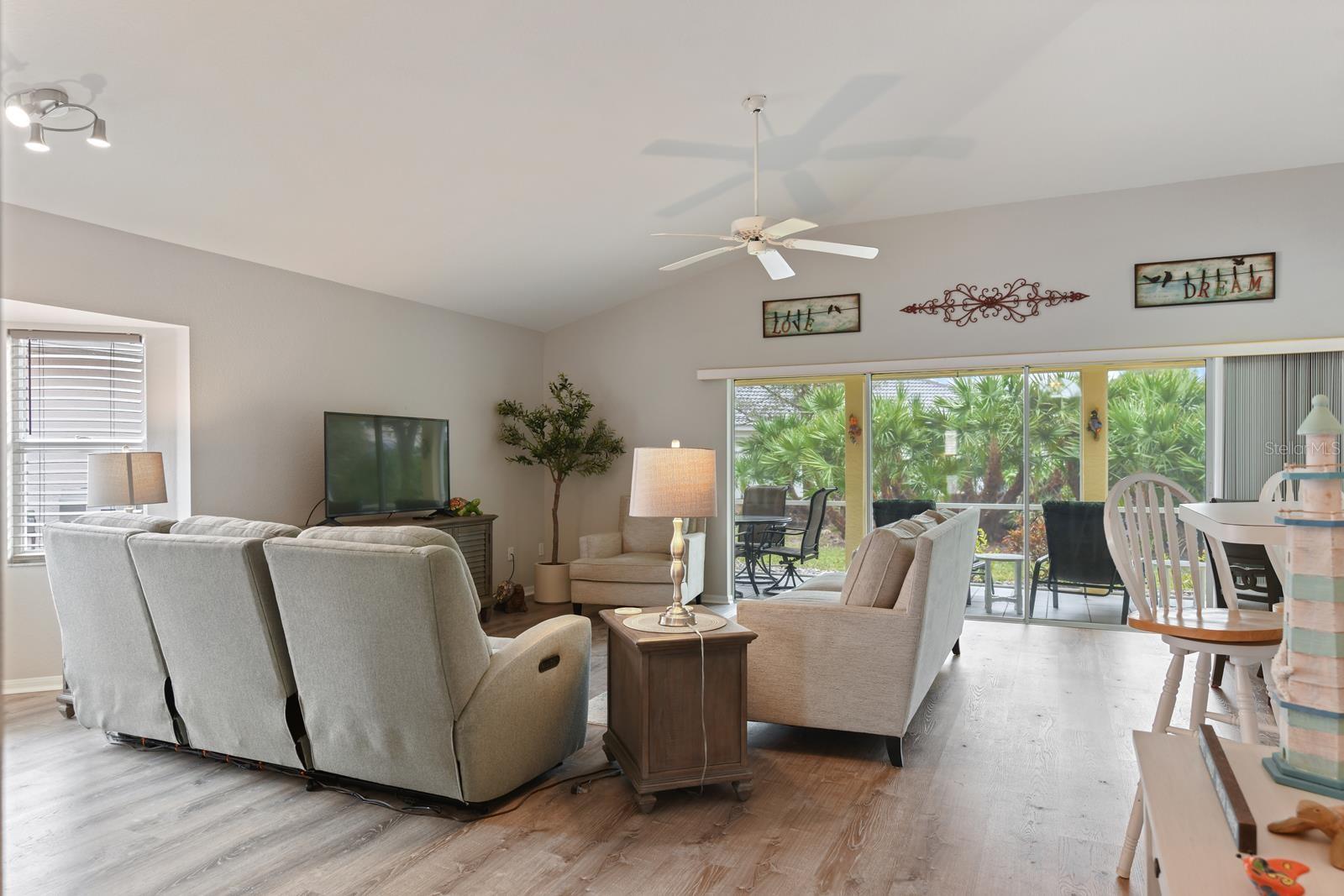 MARINERS PASS CONDO - Residential
