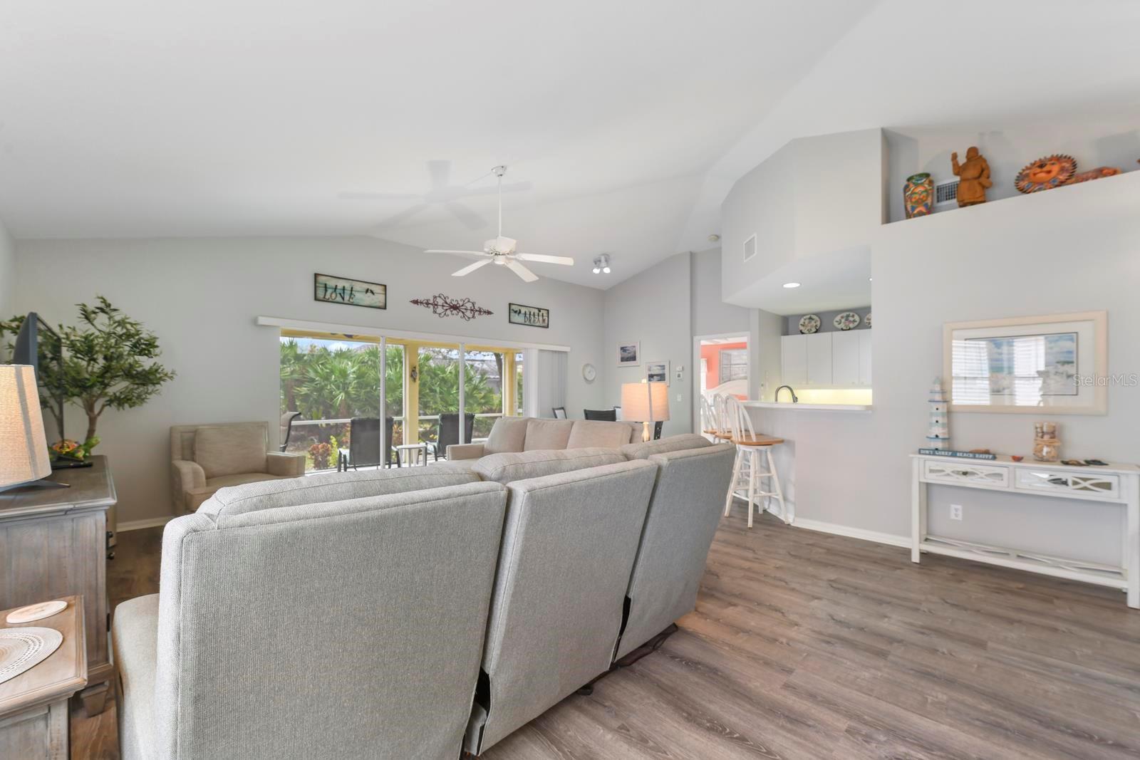 MARINERS PASS CONDO - Residential