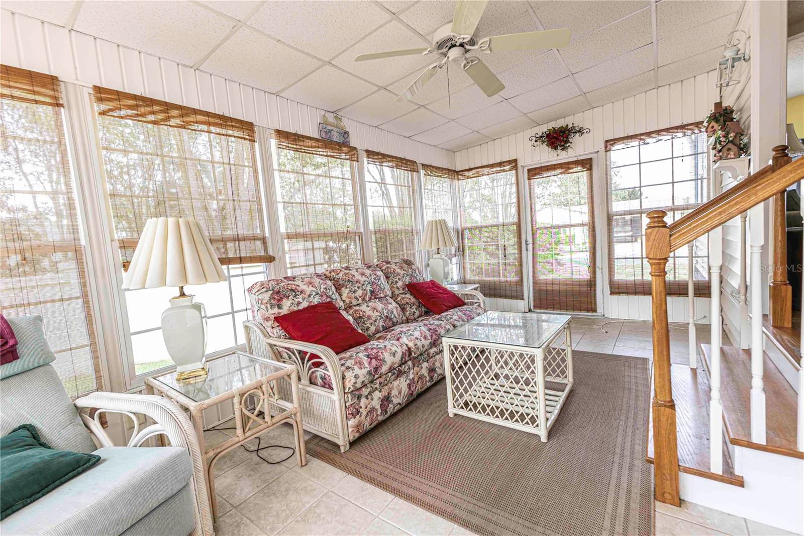 LADY LAKE ORANGE BLOSSOM GARDENS UNIT 13 - Residential Lease