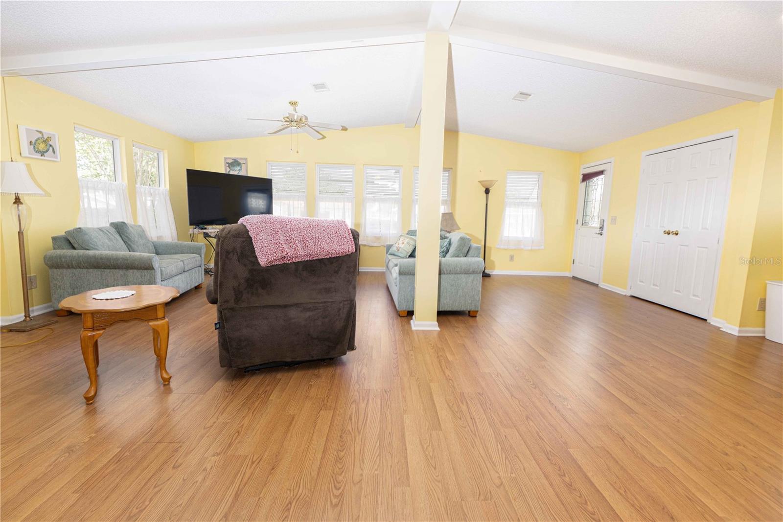 LADY LAKE ORANGE BLOSSOM GARDENS UNIT 13 - Residential Lease
