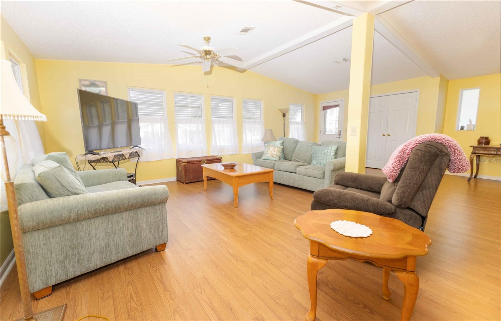 LADY LAKE ORANGE BLOSSOM GARDENS UNIT 13 - Residential Lease