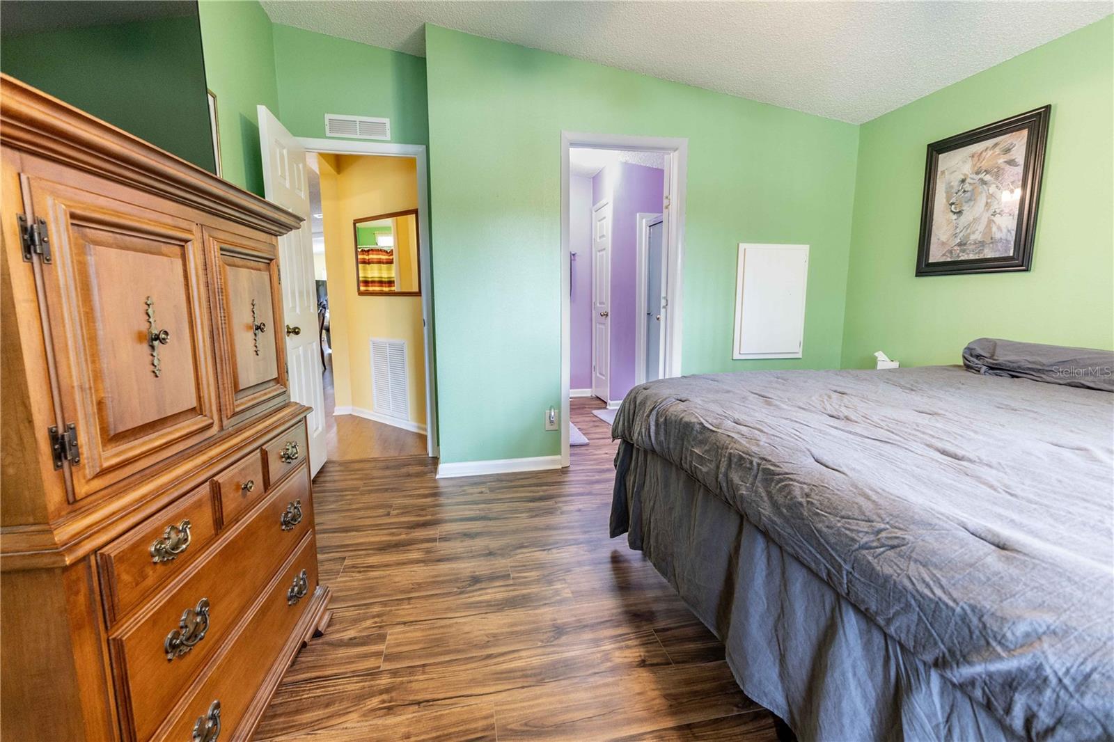 LADY LAKE ORANGE BLOSSOM GARDENS UNIT 13 - Residential Lease