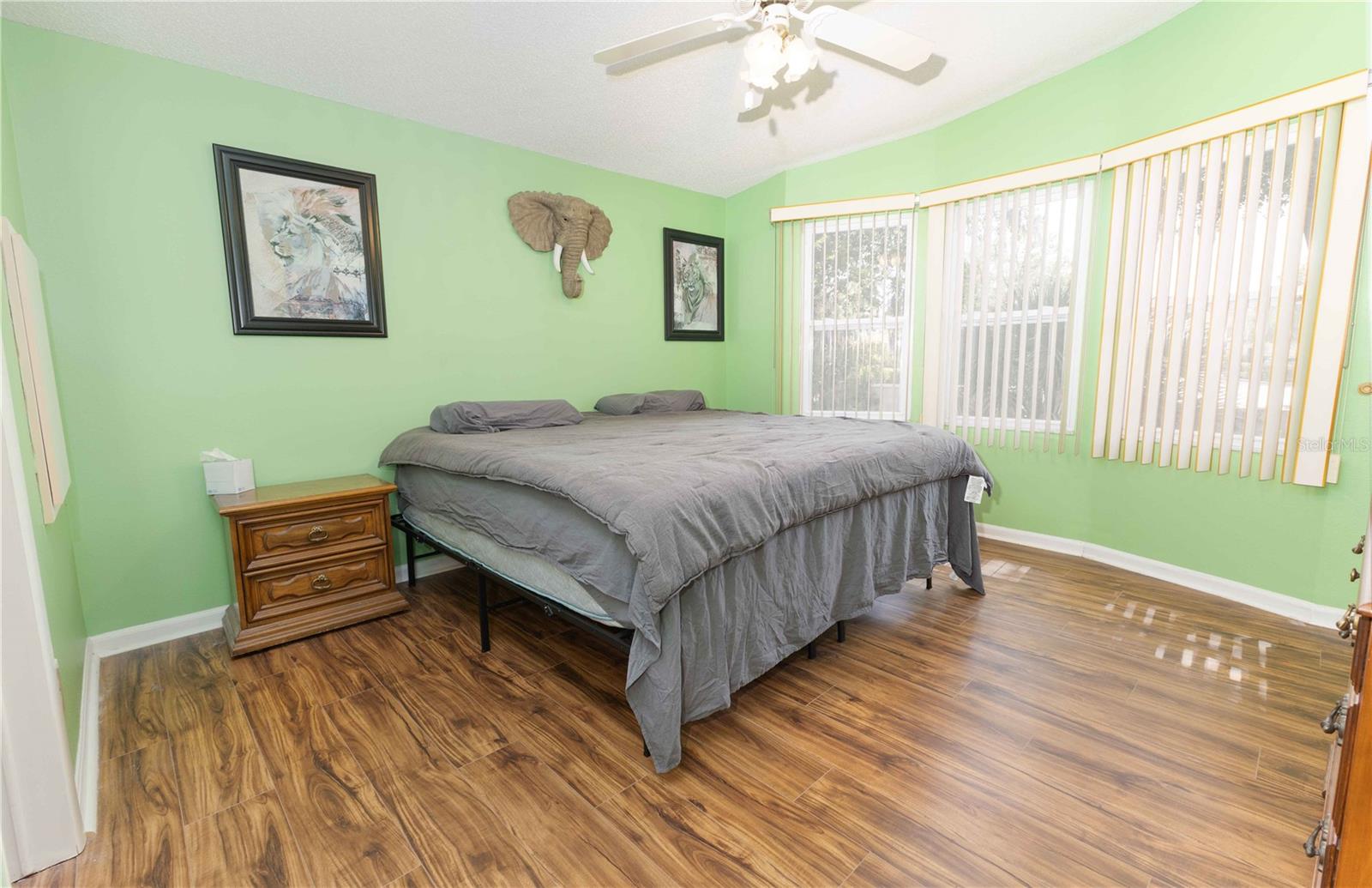 LADY LAKE ORANGE BLOSSOM GARDENS UNIT 13 - Residential Lease