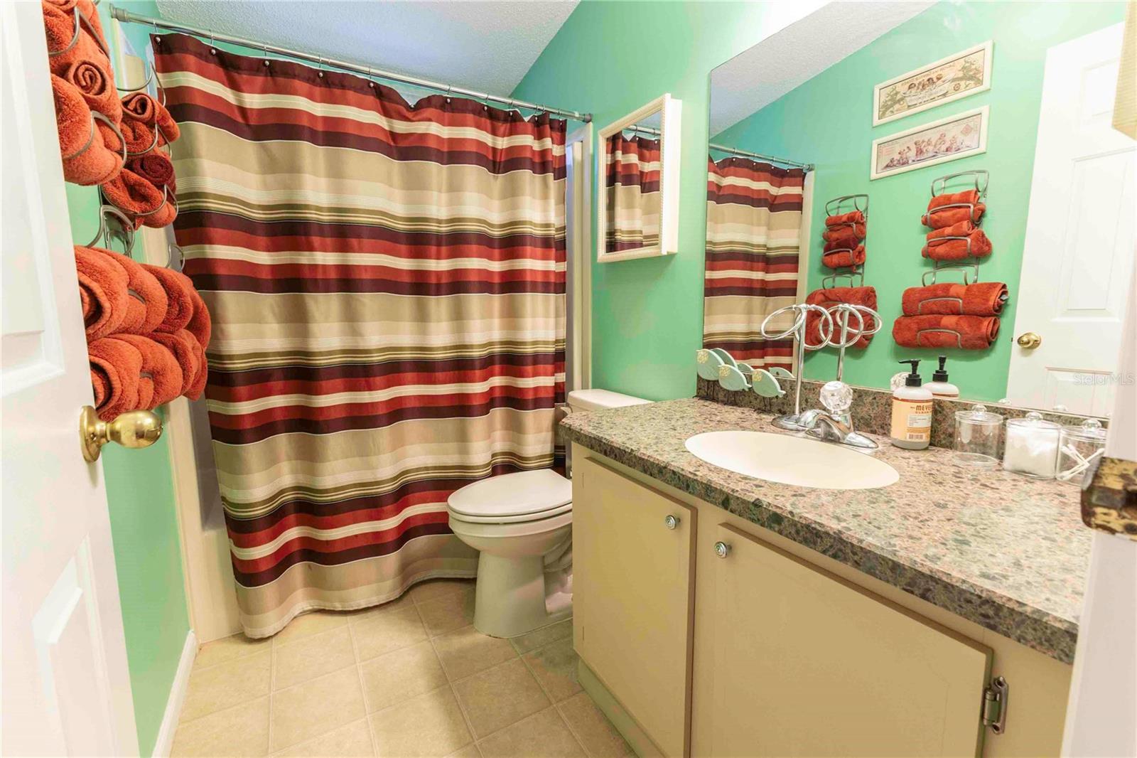 LADY LAKE ORANGE BLOSSOM GARDENS UNIT 13 - Residential Lease