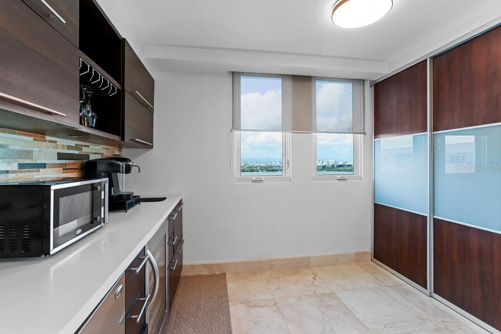 ISLA VERDE - BEACH TOWER - Residential