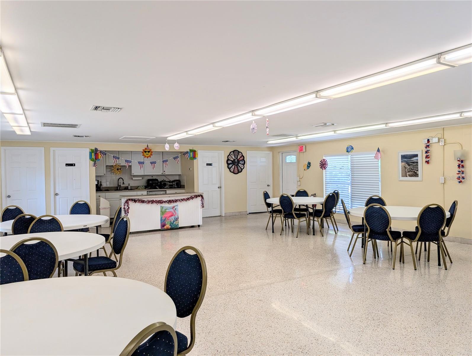 BAYSHORE GARDENS APTS 7 - Residential