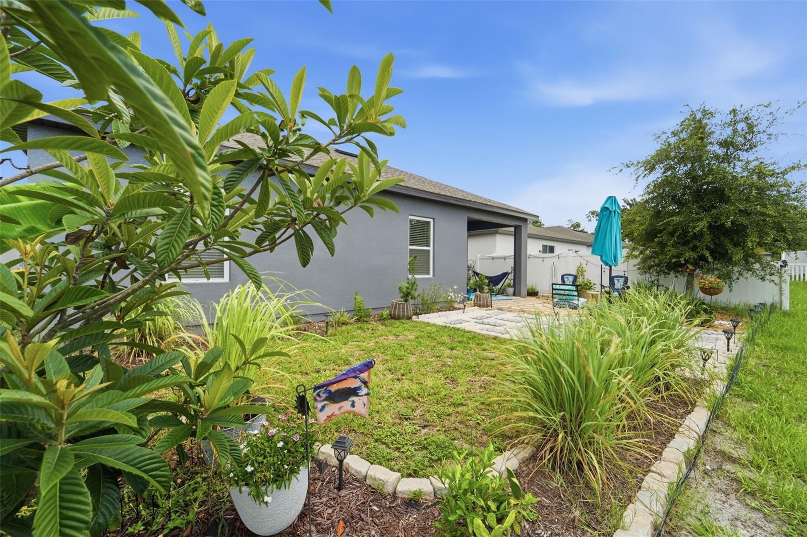 LINCOLN OAKS - Residential