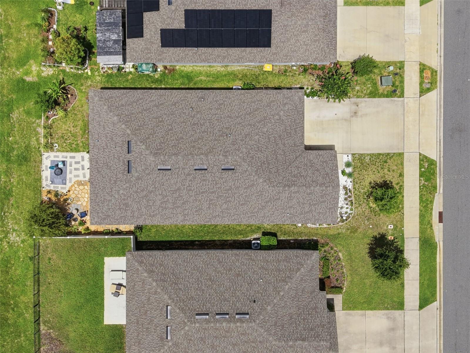 LINCOLN OAKS - Residential