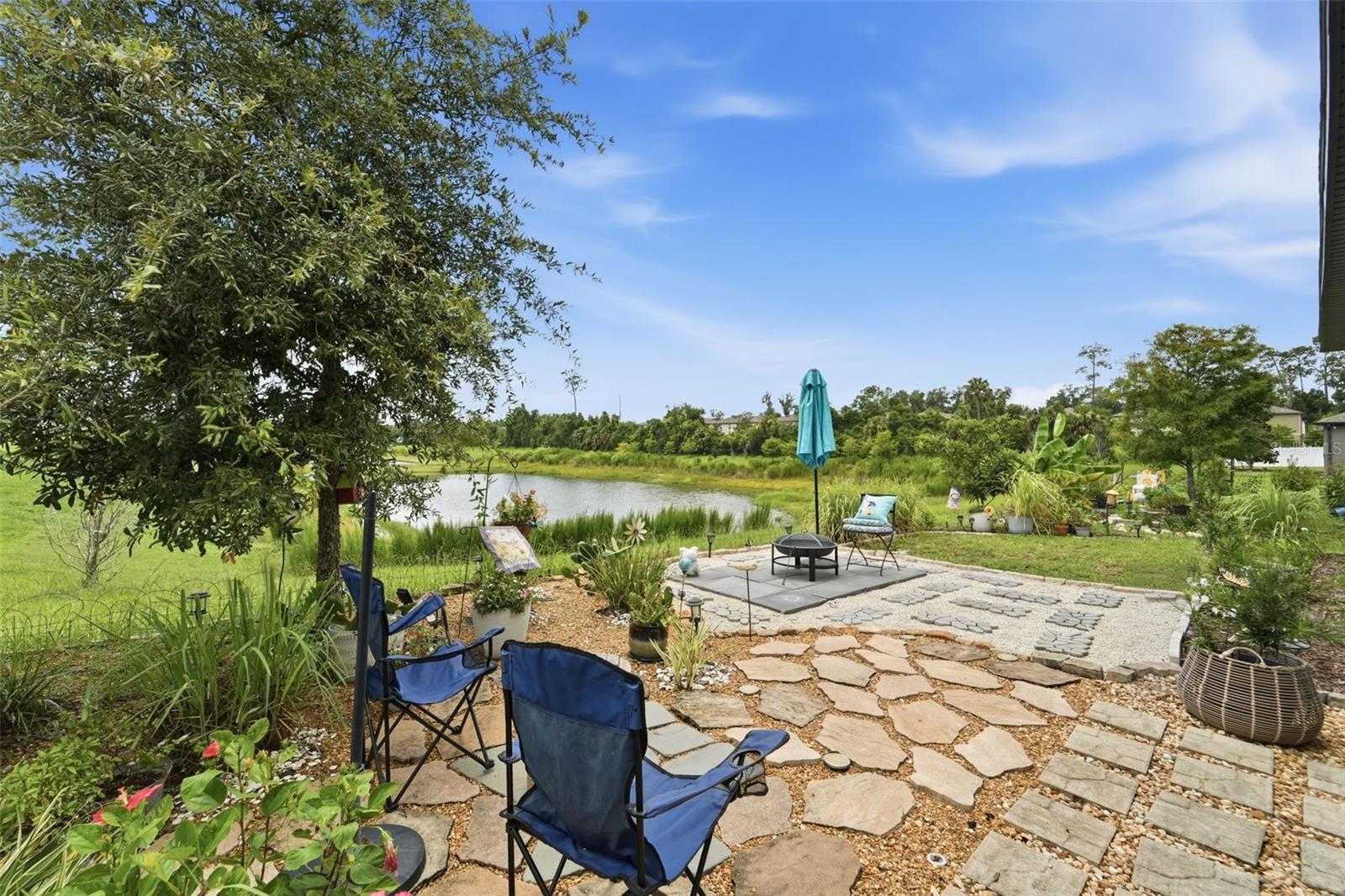 LINCOLN OAKS - Residential