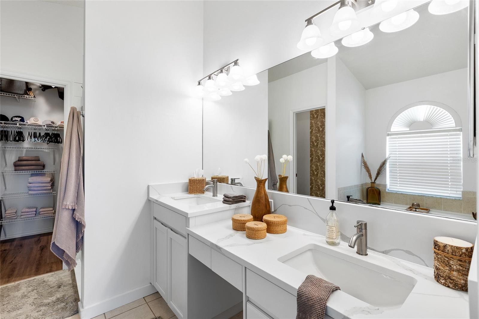 OAKSTEAD PARCEL 10 UNIT 2 - Residential