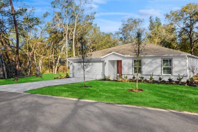 ROYAL HIGHLANDS - Residential