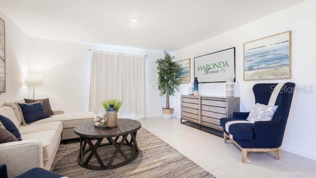 ROYAL HIGHLANDS - Residential