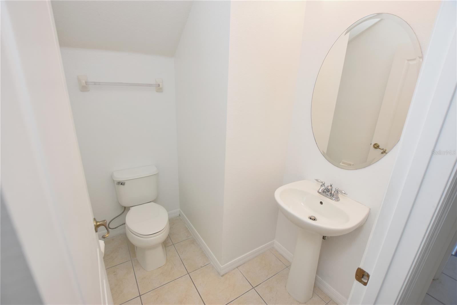 CHELSEA OAKS - Residential Lease