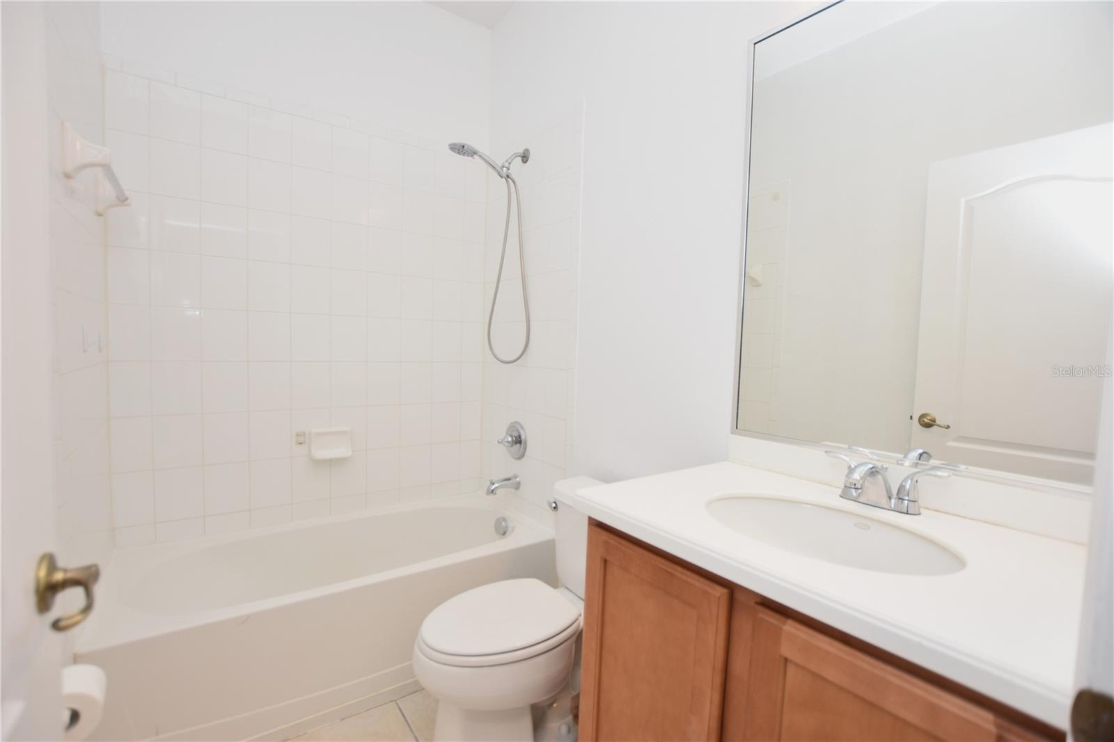 CHELSEA OAKS - Residential Lease