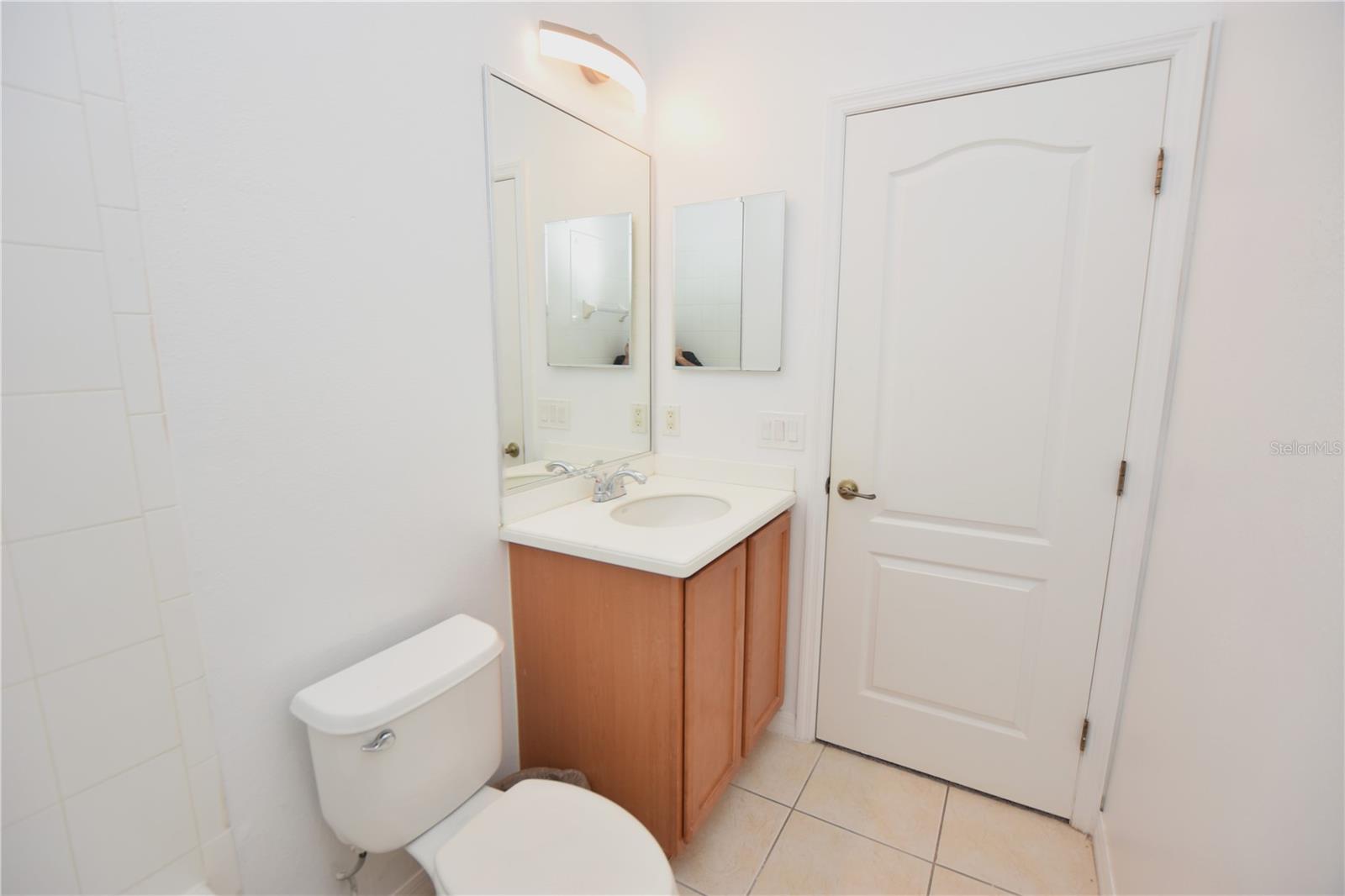 CHELSEA OAKS - Residential Lease