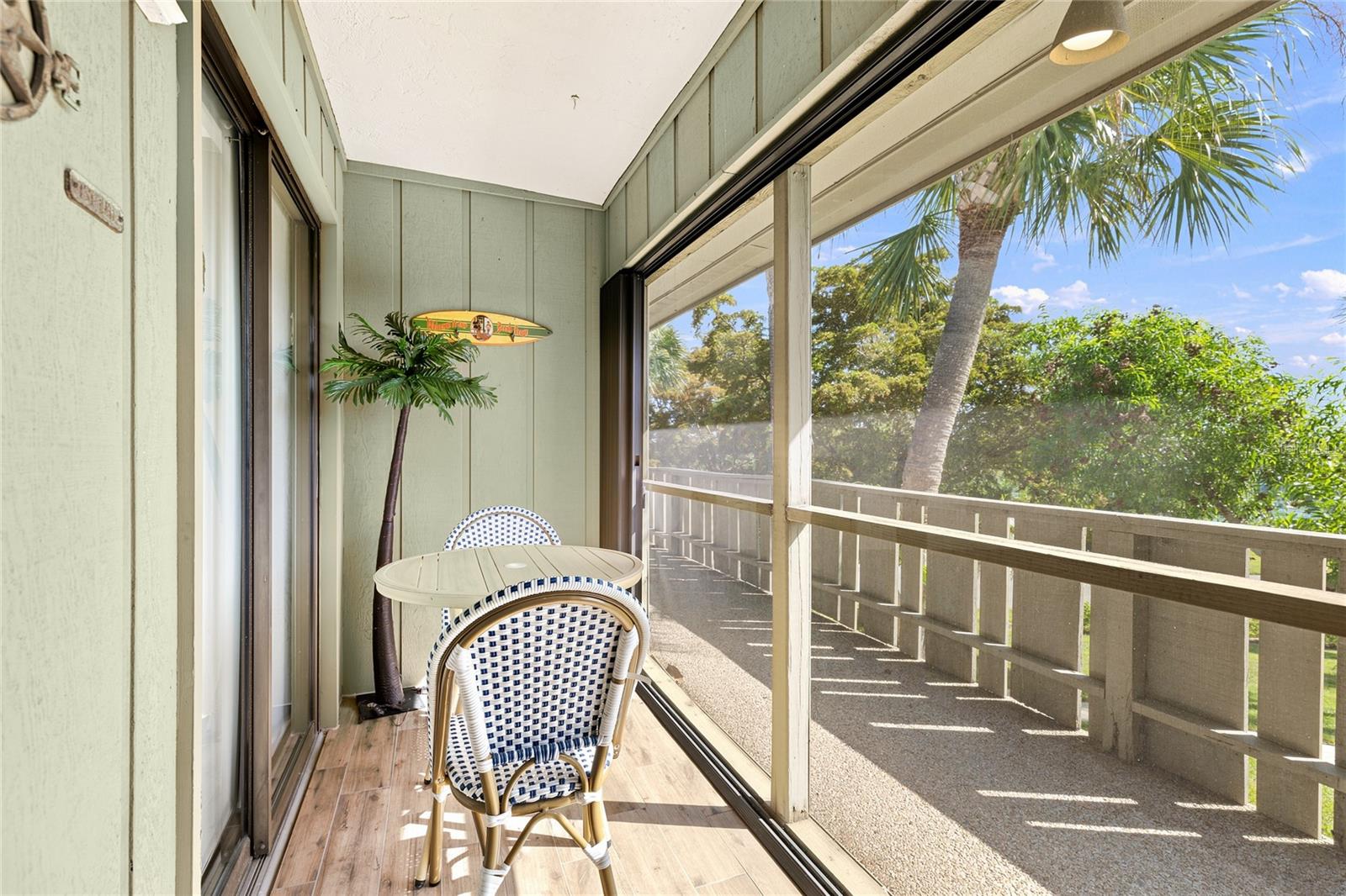 WESTBAY POINT & MOORINGS II - Residential