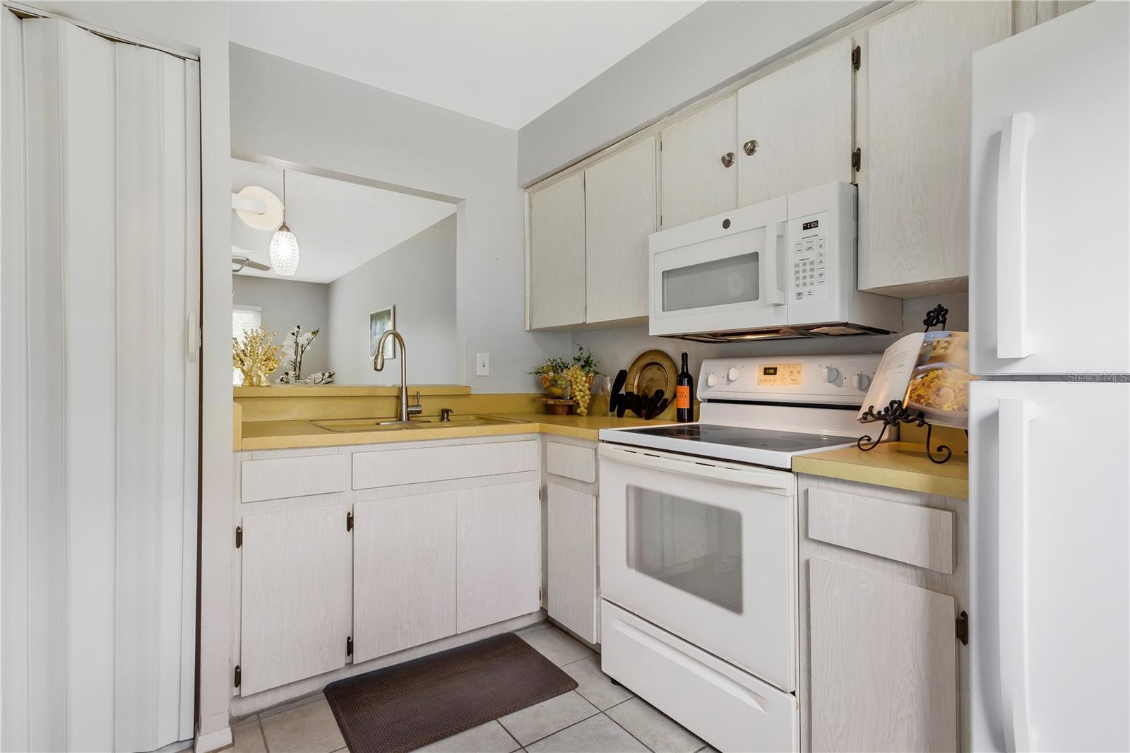 HIGHLAND LAKES MISSION GROVE CONDO - Residential